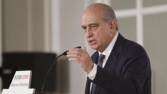 Jorge Fernández Díaz durante el desayuno informativo