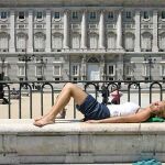 España podría volver a batir el récord de turistas en 2014.