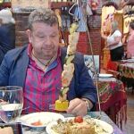 Alberto Chicote en el restaurante de El Rocío «La taberna de la Concha», protagonista de la primera entrega