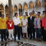 Artur Mas junto a la presidenta de la ANC Carme Forcadell (derecha) y la de Omnium Cultural, Muriel Casals (izquierda).