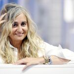 Lola Beccaria: «Es doloroso arriesgarse a amar, pero también darle la espalda»
