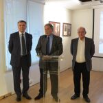 De izda a drcha. El embajador de Rusia en España Yuri P. Korchagin; (momento en el que interviene) el vicepresidente de la Fundación AISGE, Fernando Marín, y el secretario de la misma Fundación AISGE Emilio Gutiérrez Caba.