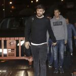 El jugador del FC Barcelona Gerard Piqué, a su llegada a la concentracion de la selección