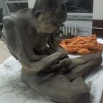 Un monje momificado lleva su meditación más allá de la muerte