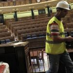 Preparativos en el Congreso de los Diputados para el acto de proclamación de Felipe VI.