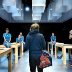 El Lliure presenta su joven Kompanyia con una crítica a las nuevas tecnologías