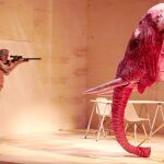 Mireia Gabilondo y Aitor Mazo, en una escena de «La calma mágica»