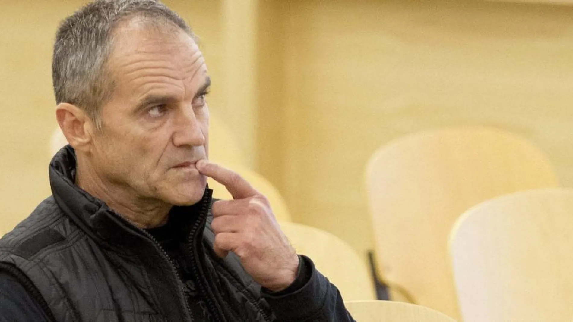 El exdirigente de ETA José Javier Arizkuren Ruiz, "Kantauri", durante el juicio por ordenar el asesinato del concejal del PP Alberto Jiménez-Becerril y su esposa