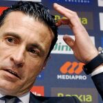 El presidente del Valencia CF, Amadeo Salvo, ayer durante su comparecencia en una rueda de prensa de urgencia