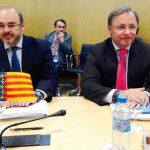 El conseller de Hacienda, Juan Carlos Moragues, y el secretario autonómico de Economía, Eusebio Monzó