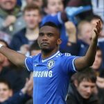 El delantero del Chelsea Samuel Etoo celebra su gol ante el Arsenal del pasado sábado