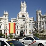 Espadas en alto por el codiciado Palacio de Cibeles