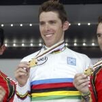 Alberto Rui Costa tras conquistar el Mundial de Toscana 2013, junto a Joaquim «Purito» y Alejandro Valverde, plata y bronce respectivamente