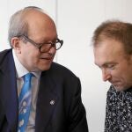 REENCUENTROS. El poeta y el pintor se conocieron a principios de los 90 y se han encontrado en diversos puntos del planeta donde hablan de los autores que tienen en común