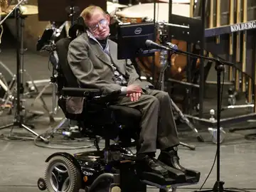 Stephen Hawking lo tenía claro: las personas tranquilas suelen tener las mentes más fuertes Stephen Hawking lo tenía claro: las personas tranquilas suelen tener las mentes más fuertes