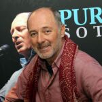 El músico José Manuel Soto durante la presentación de su disco «Puro Soto».