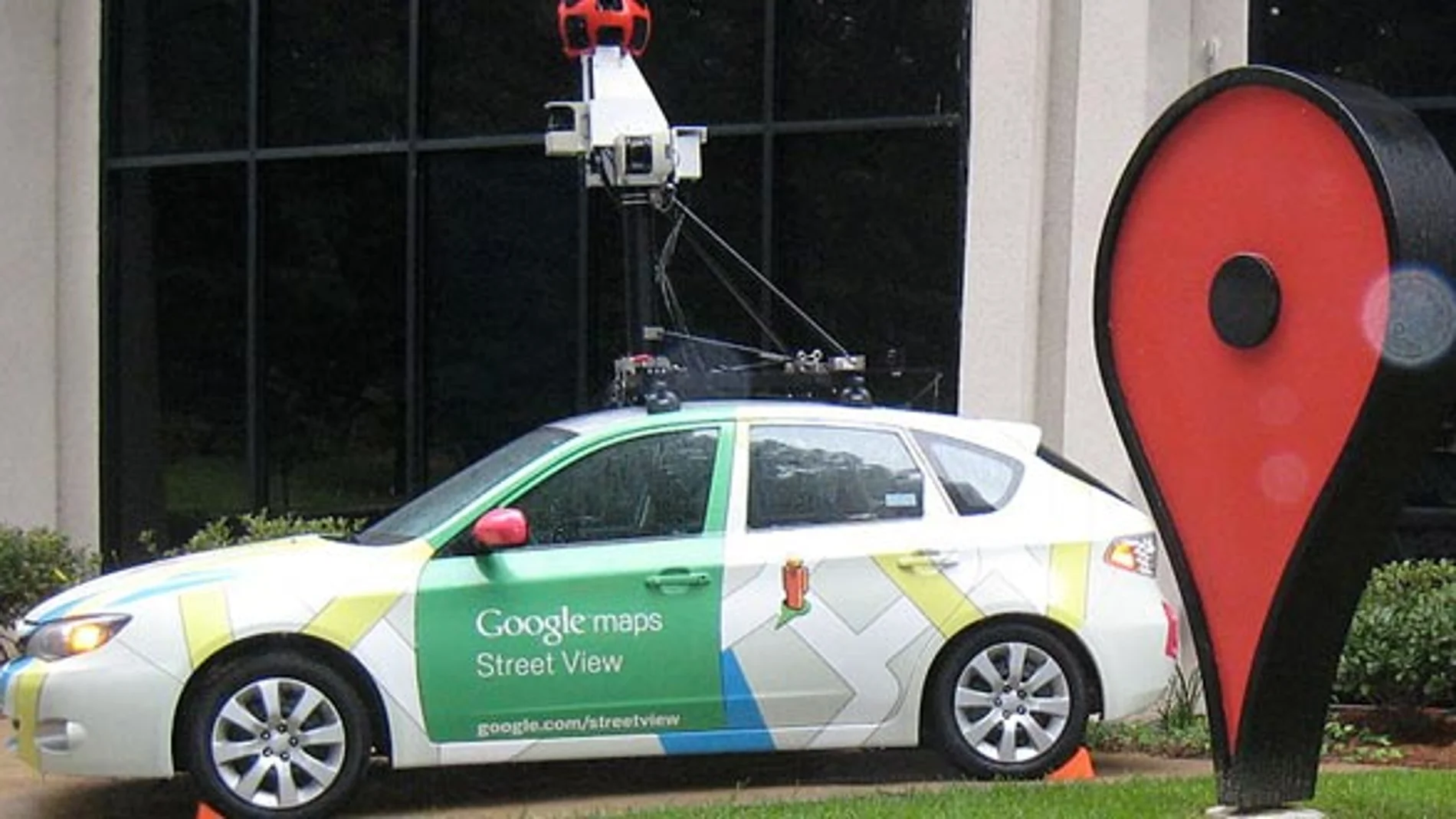 Uno de los coches de Google Street View en California