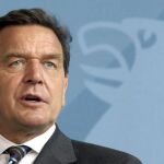 Gerhard Schröder avergüenza al Gobierno alemán y al Partido Socialdemócrata por su apoyo al Kremlin