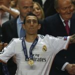 Angel Di Maria, tras recibir la medalla como campeón de la Liga de Campeones