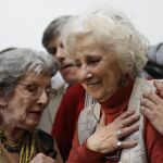 Imagen de Estela de Carlotto tras conocer la noticia