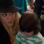 Shakira con el pequeño Milan
