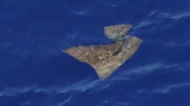 Uno de los objetos encontrados en el mar cerca de Perth
