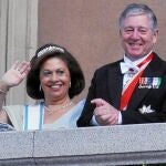 Hijo de Pedro II, Alejandro se casó en primeras nupcias con la brasileña María da Gloria de Orléans Braganza, de quien se divorció en 1983. Dos años más tarde contrajo matrimonio con Katherine Batis