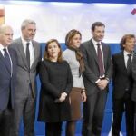 Foto de familia de «LA RAZÓN de... José Ramón Bosch» con (de izquierda a derecha) M. Casals, E. Millo i Rocher, A. Ussía, M. Batet, E. García-Page, A. Sánchez-Camacho, J. Fernández, J.R. Bosch, S. Sáenz de Santamaría, Mª Dolores de Cospedal, T. Gómez, J. Parera, A. Fernández, J. M. Villegas, J. González Ferrari y J. Bardají