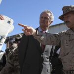 Pedro Morenés, durante su visita a Afganistán