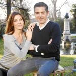 El diseñador y la empresaria posan para LA RAZÓN antes del desfile en el Jardín Botánico
