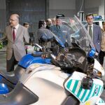 Ruiz Medrano visita el Subsector de Tráfico de la Guardia Civil de Zamora junto a Rosa Valdeón, Maíllo, Clara San Damián y José Antonio Díez