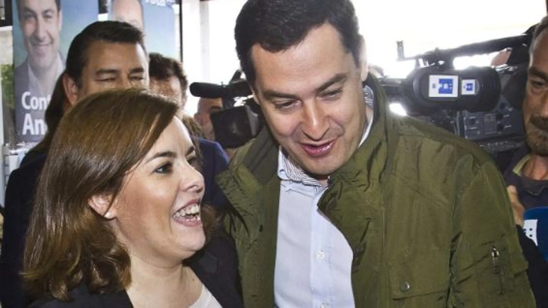 Moreno y Santamaría durante su visita a Huelva