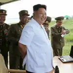 Kim Jong Un durante una prueba de lanzamiento de un cohete en Corea del Norte.