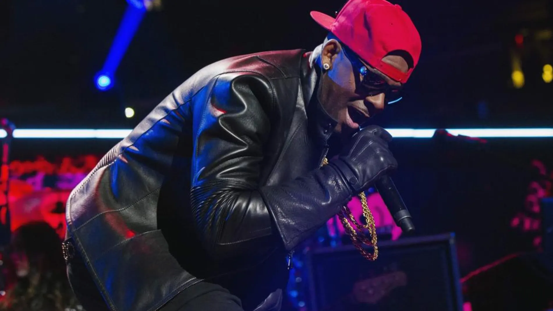 R Kelly, durante una actuación