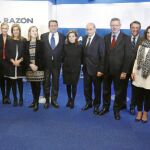 De izquierda a derecha: Juan del Río, Arzobispo General Castrense de España; Francisco Reynés, consejero delegado de Abertis; Ángeles Pedraza, presidenta de la AVT; Antonio Brufau, presidente de Repsol; Javier Monzón, presidente de Indra; Mari Mar Blanco, presidenta FVT; Francisco Martínez, secretario de Estado de Seguridad; Cristina Cifuentes, delegada del Gobierno de la Comunidad de Madrid; Ana Mato, ministra de Sanidad; Ana Pastor, ministra de Fomento; Alfonso Ussía; Soraya Saénz de Santamaría, vicepresidenta del Gobierno; Jorge Fernández, ministro de Interior; Alberto Ruiz-Gallardón, ministro de Justicia; José Creuheras, vicepresidente del Grupo Planeta; Ana Botella, alcaldesa de Madrid; Javier González Ferrari, presidente de Onda Cero; Javier Arenas, vicesecretario nacional del PP para asuntos territoriales y José María Gil Tamayo, secretario general de la Conferencia Episcopal Española