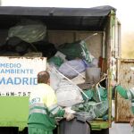 Esta madrugada se cumple el plazo que tienen las empresas para limpiar la capital de los estragos del paro