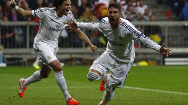 Sergio Ramos celebra su primer gol.