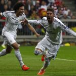 Sergio Ramos celebra su primer gol.