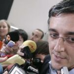 Eduardo Madina, atiende a los medios