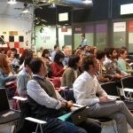 Asistentes a talleres sobre emprendedores