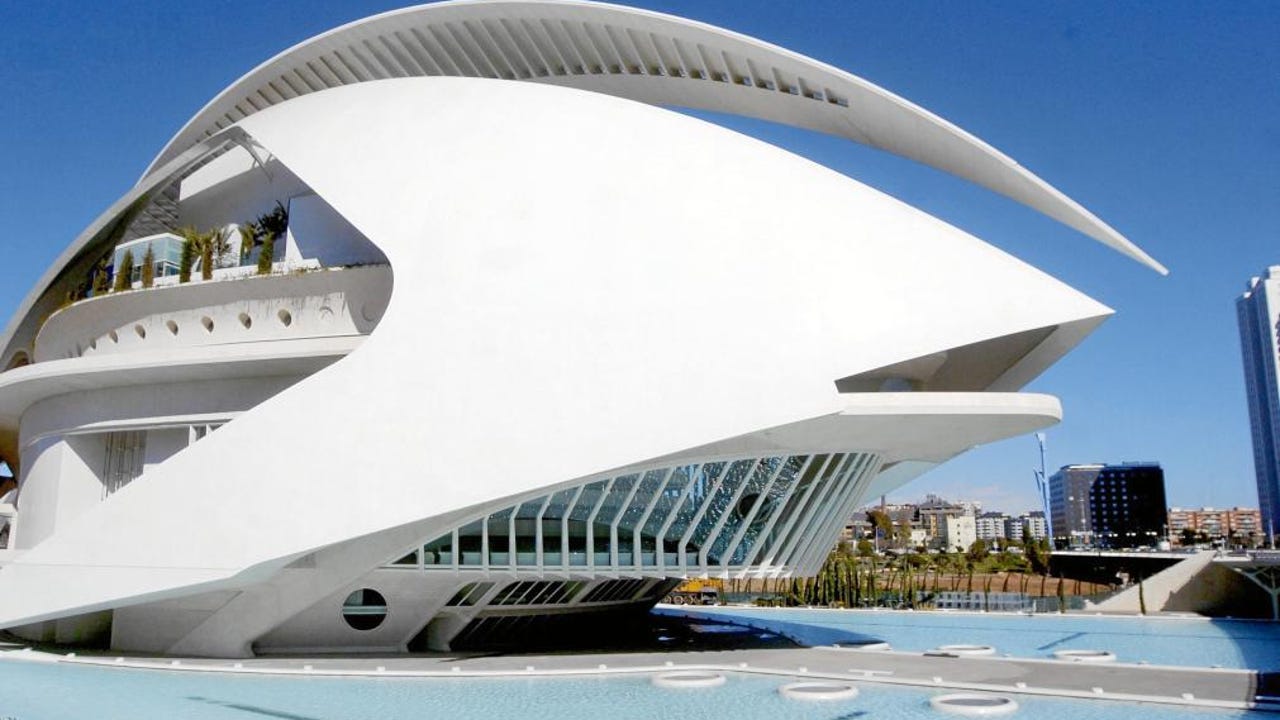 Los 20 años de Les Arts: la azarosa vida de la joya de la ópera valenciana