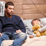 Casas, junto a «Ismael», su hijo en la ficción, durante el rodaje de la nueva película de Piñeyro
