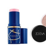 CC Colour Corrector Highlighter de Max Factor. Precio: 12,95 €. / Cool Radiance de Elizabeth Arden. Precio: 34 €. (edición limitada). / Polvos Mineral Highlighter de Zoeva. Precio: 4,50 €.