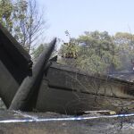 El avión siniestrado se precipitó contra el suelo durante la maniobra de despegue