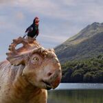 Un fotograma de "Caminando entre dinosaurios"