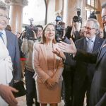 La vicepresidenta de la Comisión Europea, Viviane Reding, y Mas, ayer, en el hospital Sant Pau de Barcelona