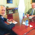 La juez apunta a una «estructura piramidal de políticos y técnicos»