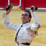 El Fandi y Manzanares, a tres orejas por coleta