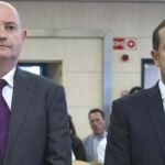 Enrique Pamiés y José María al inicio del juicio del denominado caso Faisán, en la Audiencia Nacional.