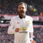 Juan Mata celebra su tanto.